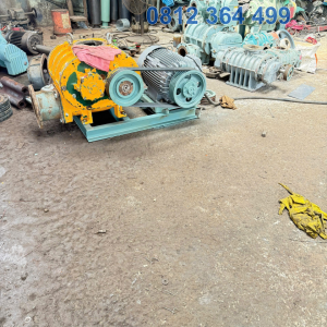 Máy thổi khí cũ