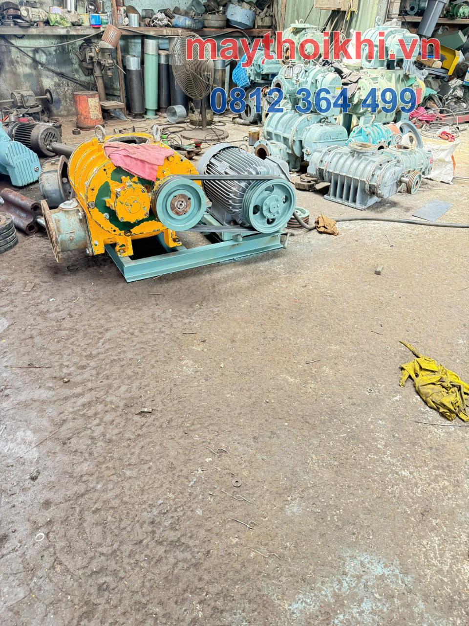 Máy thổi khí cũ