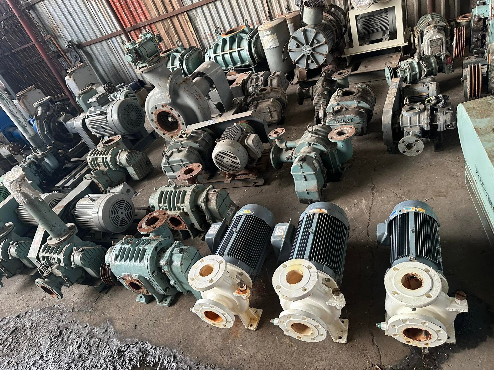 Máy thổi khí Nhật bãi tại TPHCM